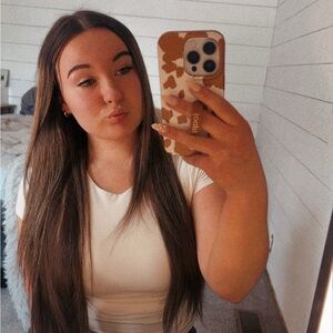 Meet your Posher, Jade